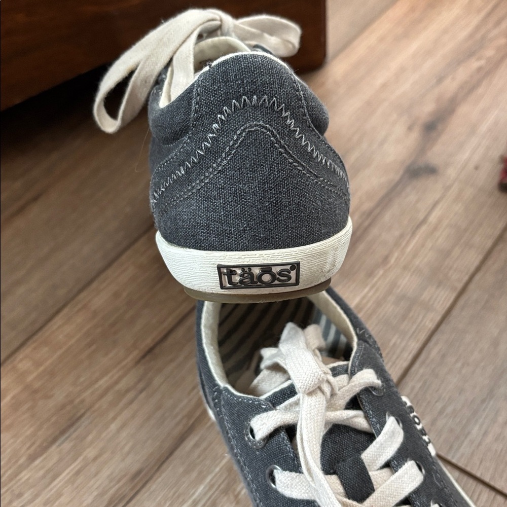 Casual Gray Lace-Up Sneakers(Taos) - Picture 3 of 5